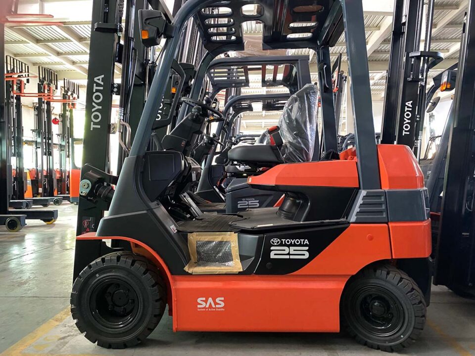 Cho thuê xe nâng Bình Dương giá tốt