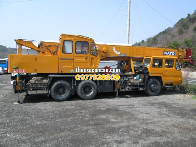 Dịch vụ cho thuê xe cẩu tại Dĩ An Bình Dương