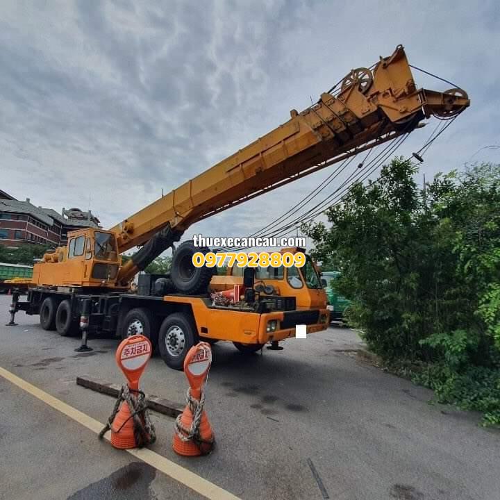 Cho thuê xe cần cẩu, xe đầu kéo Tân Phước Khánh, Bình Dương