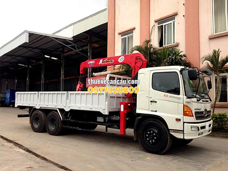 Thuê xe cần cẩu xe nâng xe móc Tân Uyên Bình Dương