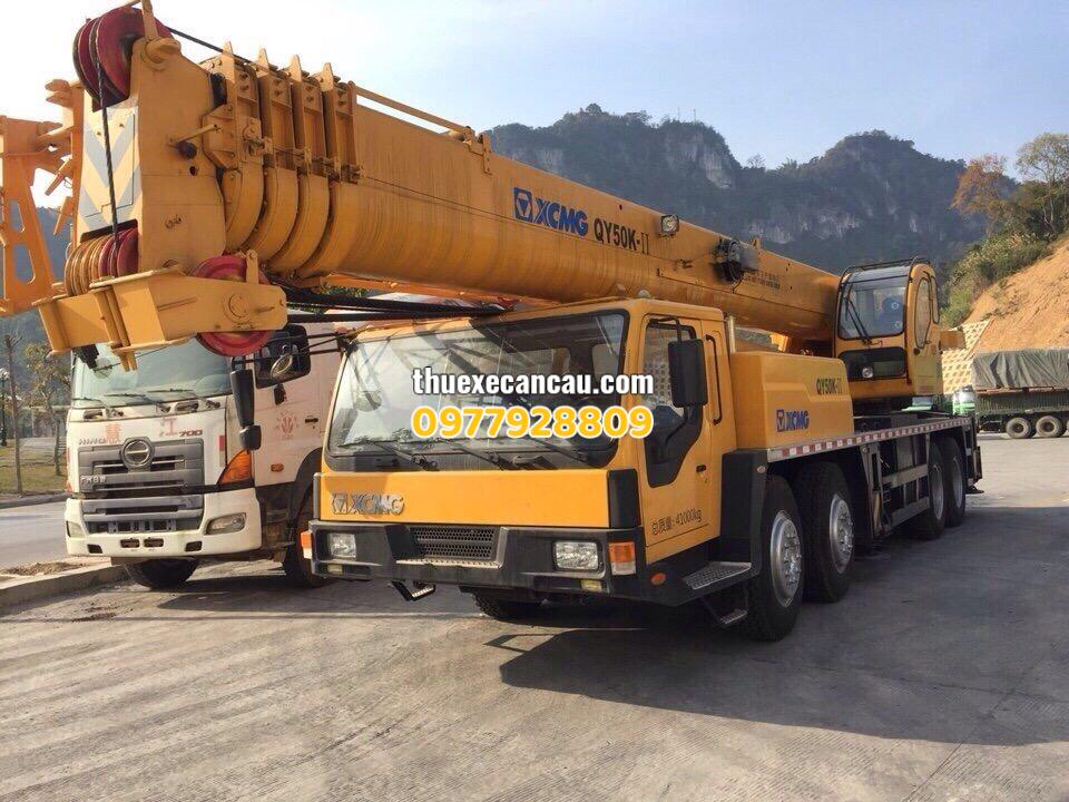 Cho thuê xe cần cẩu xe nâng tại Long An