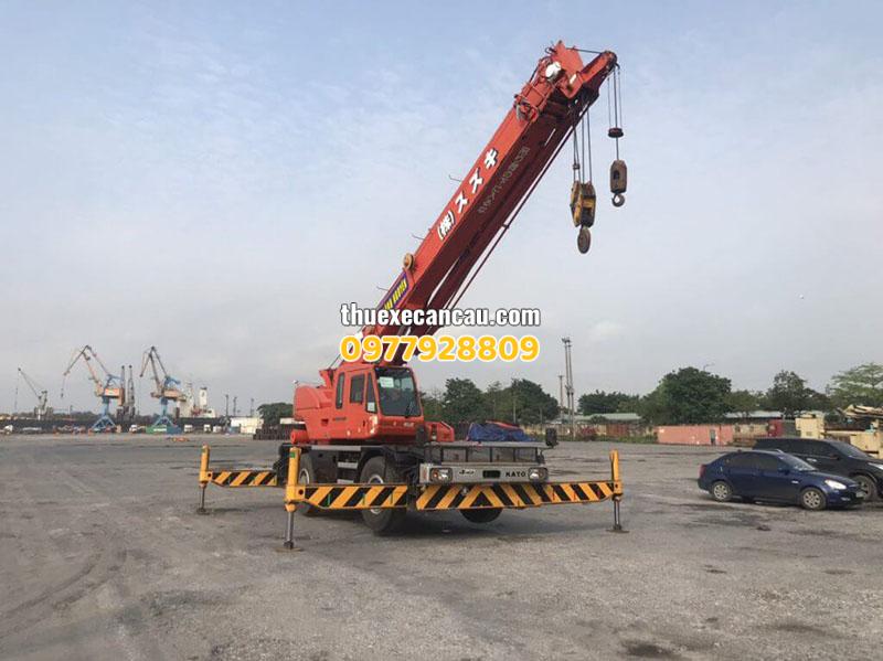 Dịch vụ thuê xe cẩu xe nâng xe móc xe múc Tân Phước Khánh Bình Dương