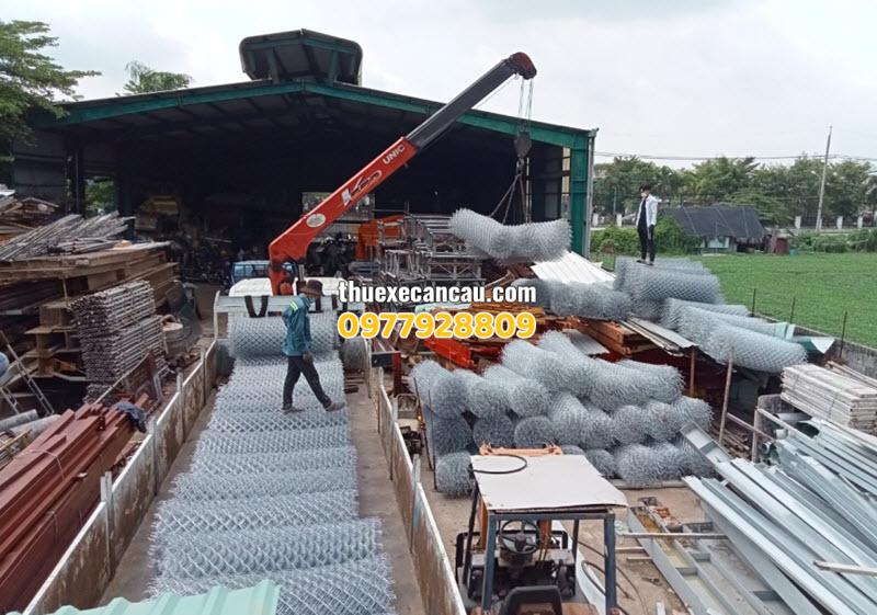 Dịch vụ xe cần cẩu xe múc xe đầu kéo Thủ Dầu Một Bình Dương