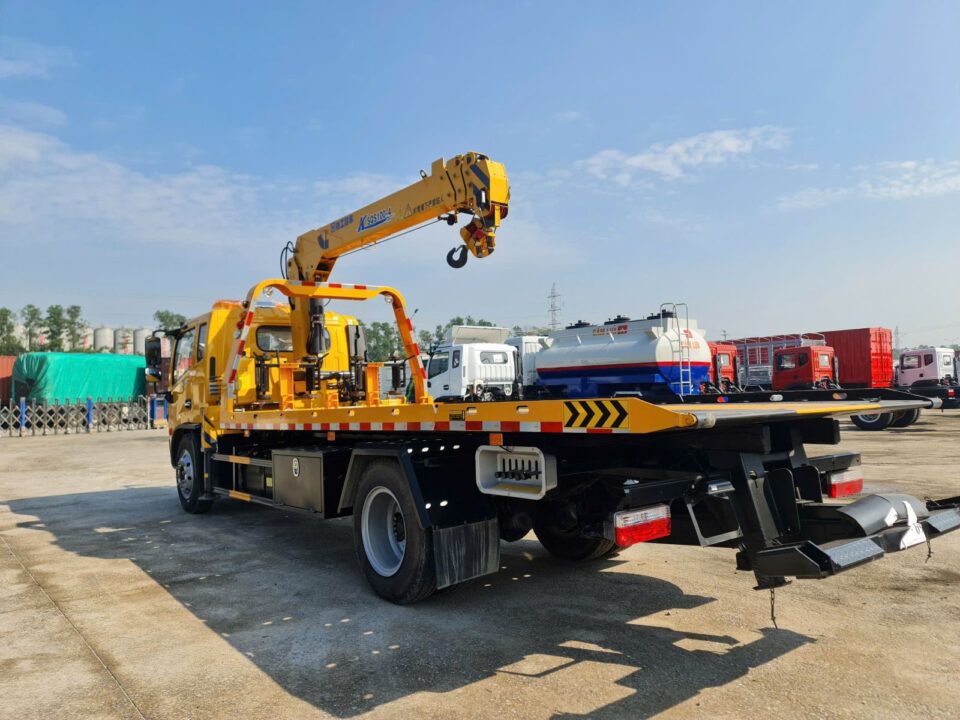 Cho thuê xe cần cẩu, xe đầu kéo Dầu Tiếng Bình Dương