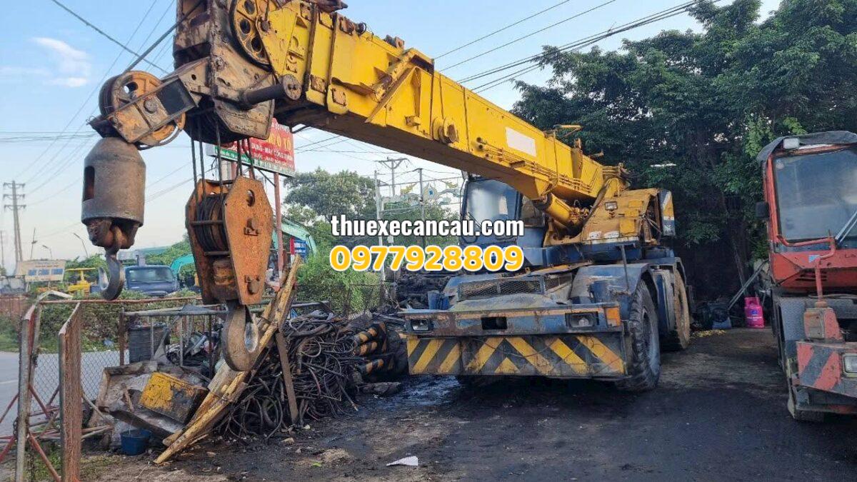 Dịch vụ cho thuê xe cẩu xe nâng xe múc KCN Đức Hòa Long An