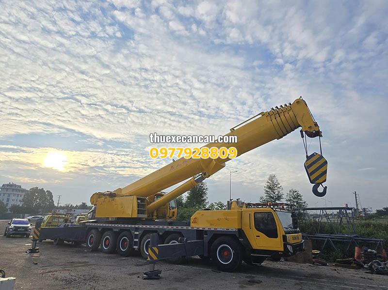 Thuê xe cẩu Dĩ An giá rẻ – Uy tín & Chuyên nghiệp