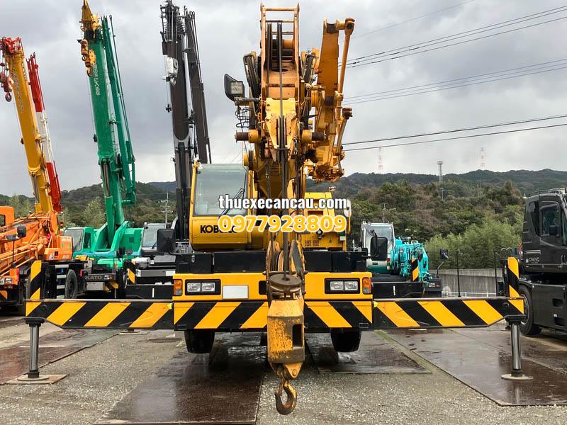 Cho thuê xe cẩu, xe nâng, xe móc, xe xúc tại KCN Sóng Thần Bình Dương