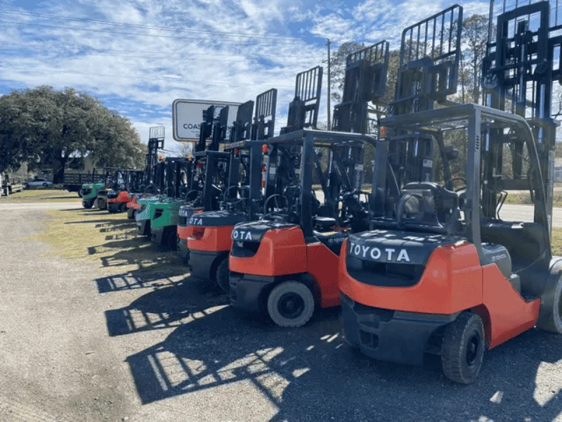 Cho thuê xe nâng KCN Sóng Thần giá tốt