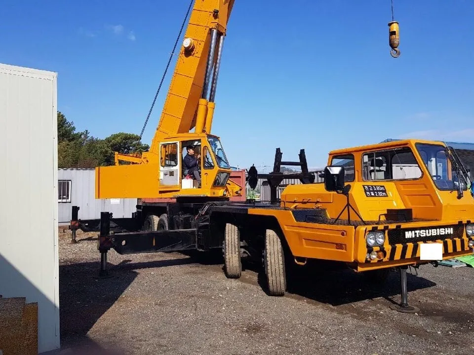 Thuê xe cẩu xe móc xe nâng giá rẻ chất lượng tại Tân Uyên Bình Dương