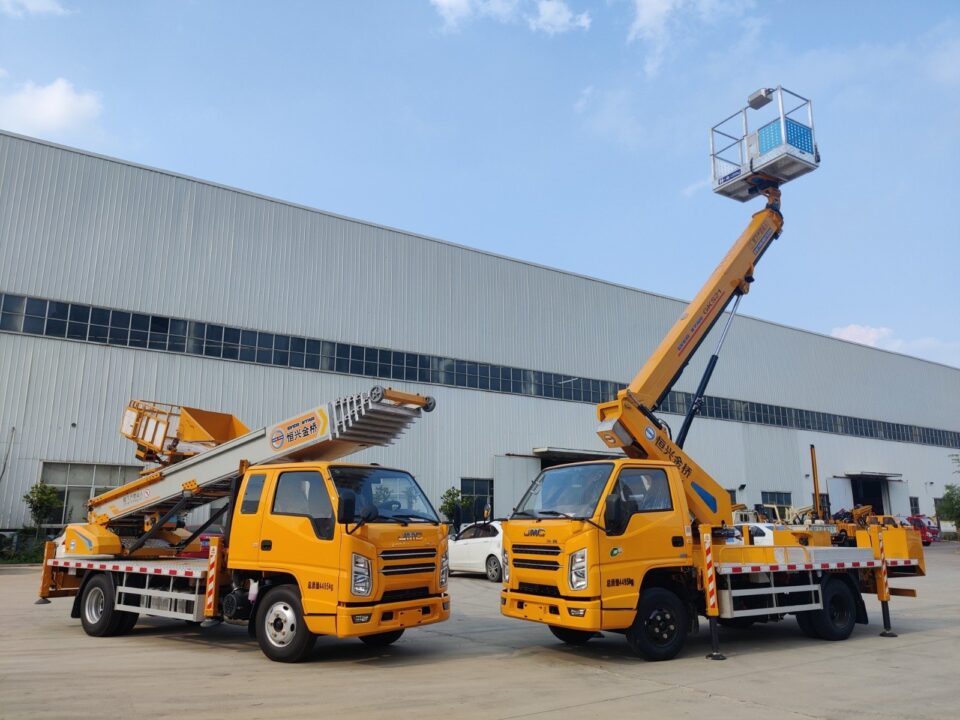 Bạn đang tìm dịch vụ cho thuê xe cần cẩu KCN Mỹ Phước Bình Dương