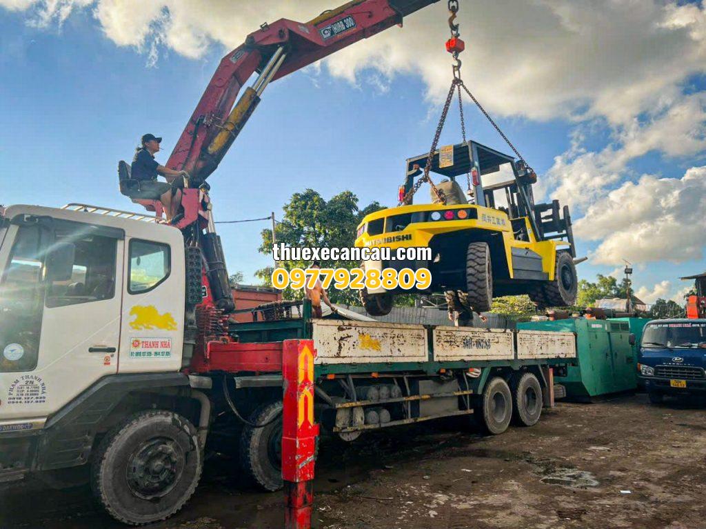 Cần cho thuê các loại xe cần cẩu xe đầu kéo KCN Đại Đăng Bình Dương