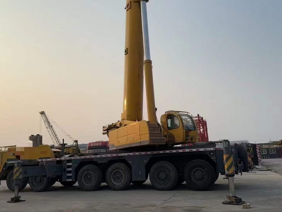 Chuyên cung cấp các dịch vụ thuê xe cẩu xe nâng xe móc Tân Uyên Bình Dương