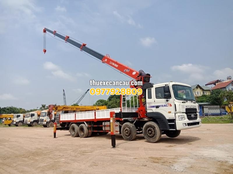 Cho thuê xe cẩu, xe nâng đa năng phục vụ công trình, nhà xưởng, kho bãi tại KCN Mỹ Phước