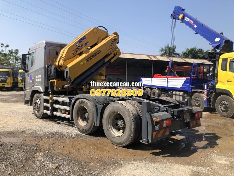 Dịch vụ cho thuê xe đầu kéo gắn cần cẩu chuyên dụng tại Tân Biên Tây Ninh, hỗ trợ vận chuyển hàng hóa, nâng hạ an toàn, nhanh chóng