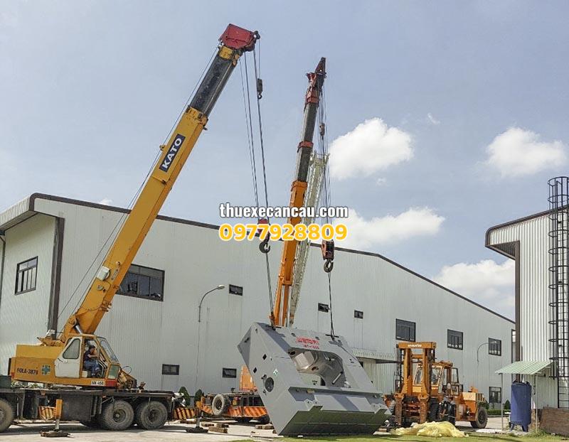 Cho thuê xe cần cẩu xe xúc xe đầu kéo chuyên dụng cho công trình dự án với giá cả hợp lý tại Khu công nghiệp Sóng Thần