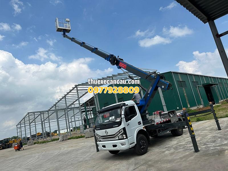 Chuyên cho thuê xe cần cẩu, xe đầu kéo giá rẻ Bàu Bàng thiết bị hiện đại, đội ngũ chuyên nghiệp, đảm bảo tiến độ công trình