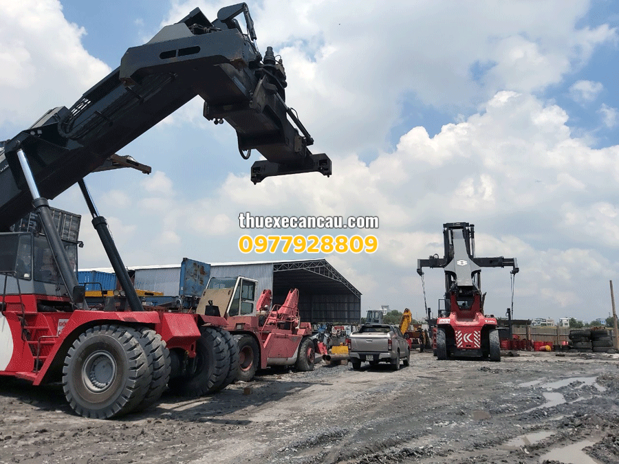Cung cấp dịch vụ cho thuê xe cẩu, xe nâng, xe đầu kéo tại Bến Cát với giá rẻ hợp lý và uy tín cho cá nhân doanh nghiệp