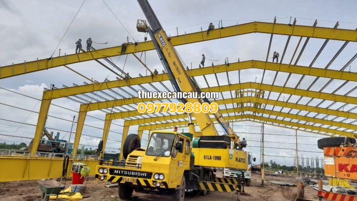 Cung cấp dịch vụ xe cẩu, xe móc, xe đầu kéo đa dạng, chuyên nghiệp, phục vụ nhu cầu vận tải tại KCN Đất Cuốc